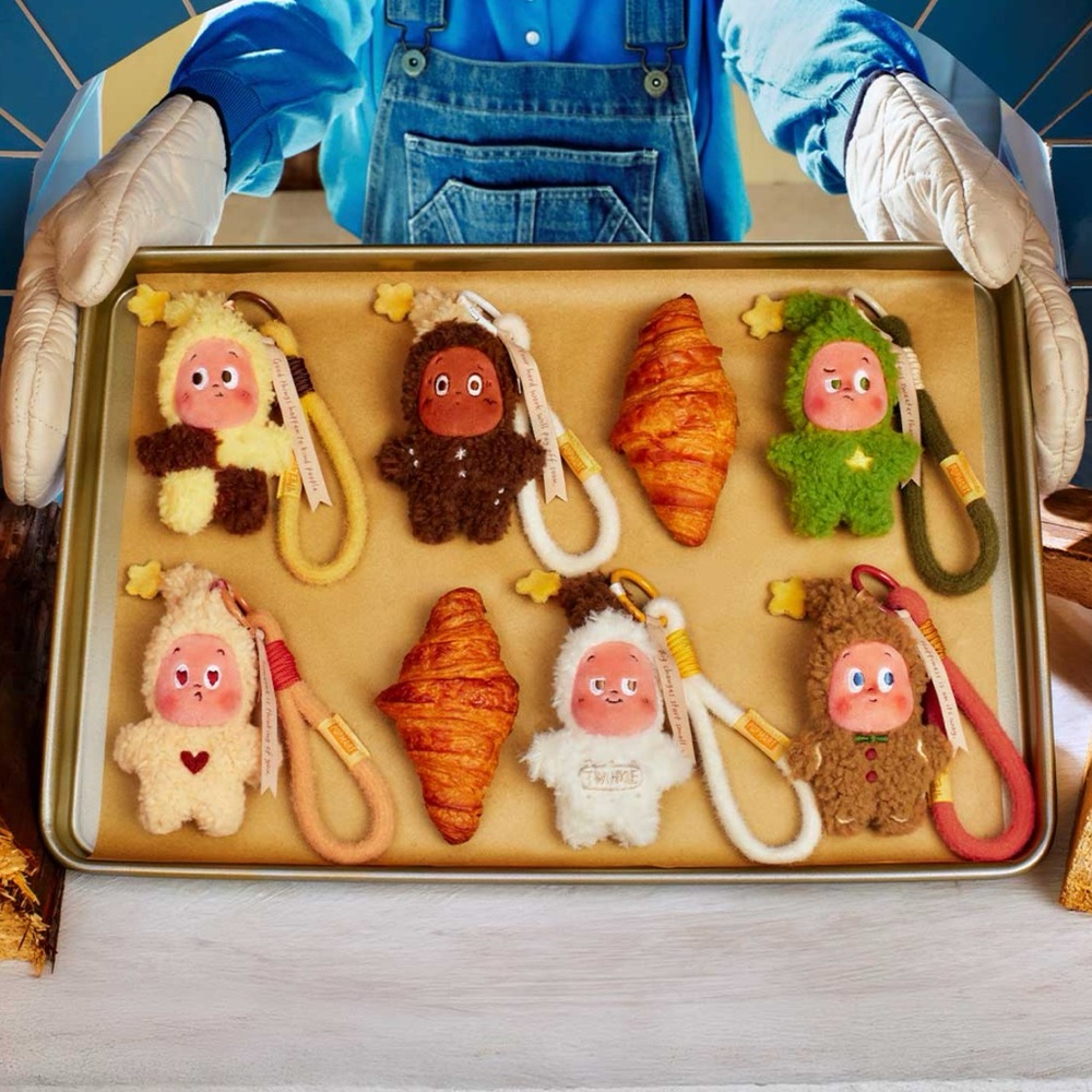 BNIB! Twinkle Twinkle Savor The Moment Fresh Baked Mini Cookies Plush Blind Box